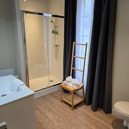 Au Loup Historic Байе