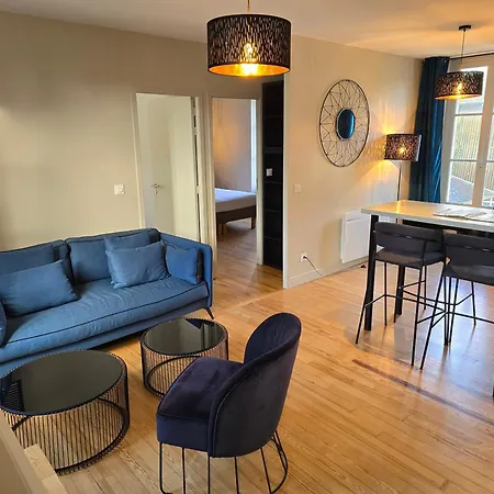 Au Loup Historic 3* Байе