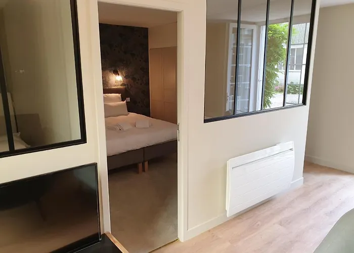 Au Loup Historic Lejlighedshotel 3*