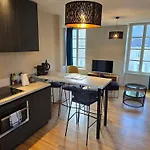 Appart hôtel Au Loup Historic 3*