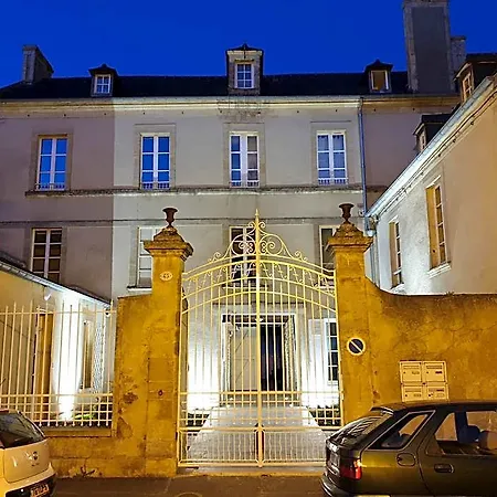 Au Loup Historic 4*