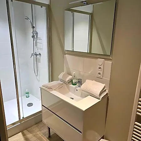 Au Loup Historic 4*