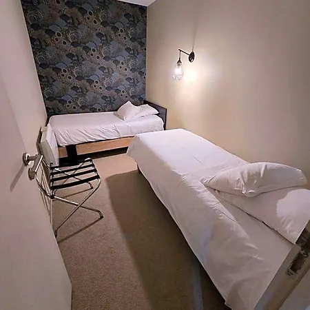Au Loup Historic 4* Bayeux