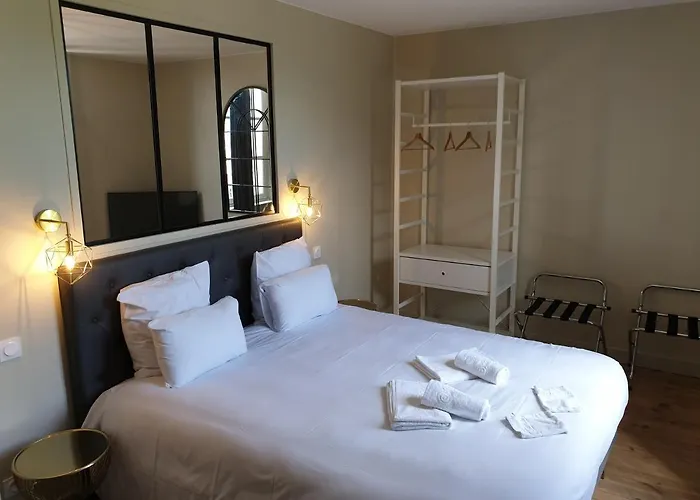 Aparthotel Au Loup Historic Bayeux