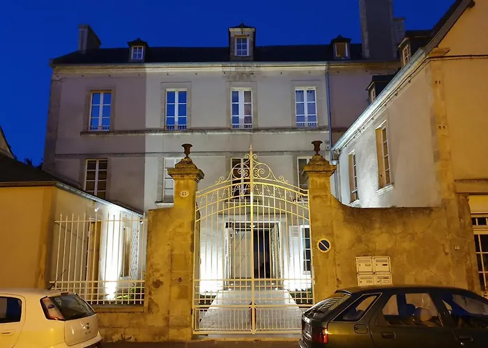 Au Loup Historic Bayeux