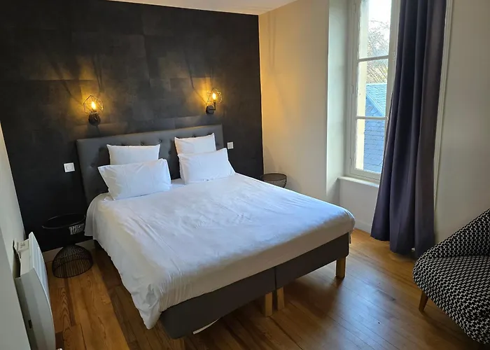 Au Loup Historic 3* Bayeux